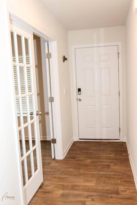 Casa de férias Spacious 4-bedroom House,6beds With Office Space