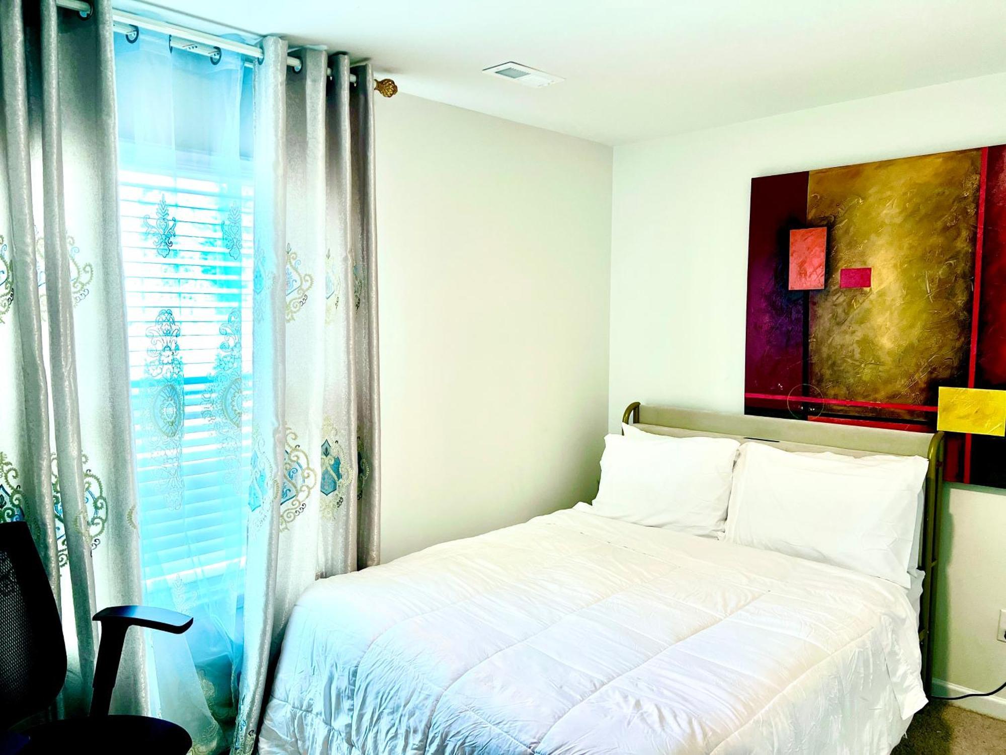 Spacious 4-bedroom House,6beds With Office Space Casa de férias *