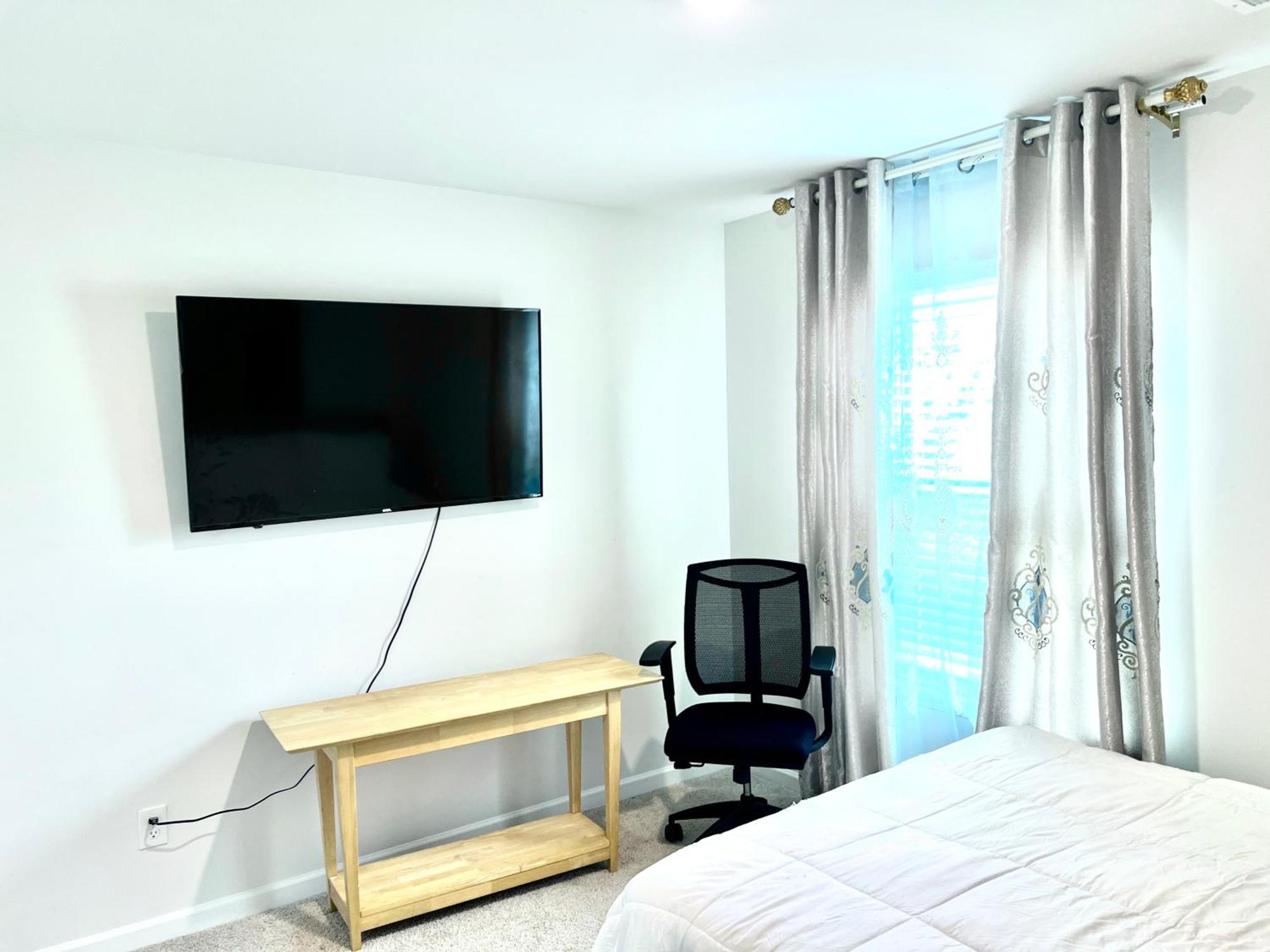 Spacious 4-bedroom House,6beds With Office Space Casa de férias